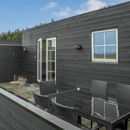 2 Bedroom In Vaeggerlose Apartamento Bøtø By